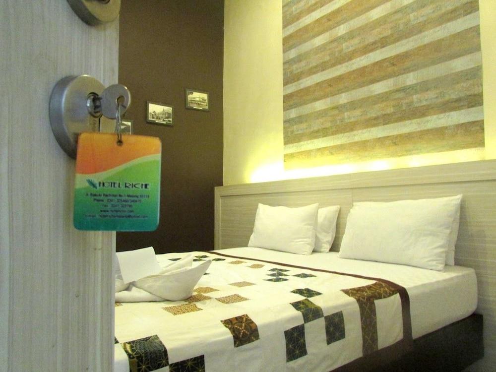 Riche Heritage Hotel Malang Ngoại thất bức ảnh