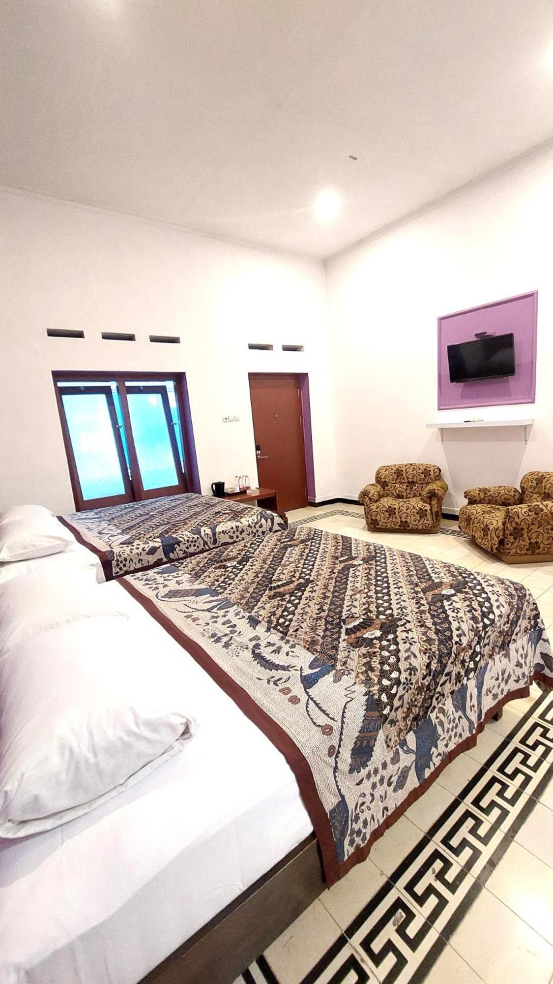 Riche Heritage Hotel Malang Ngoại thất bức ảnh