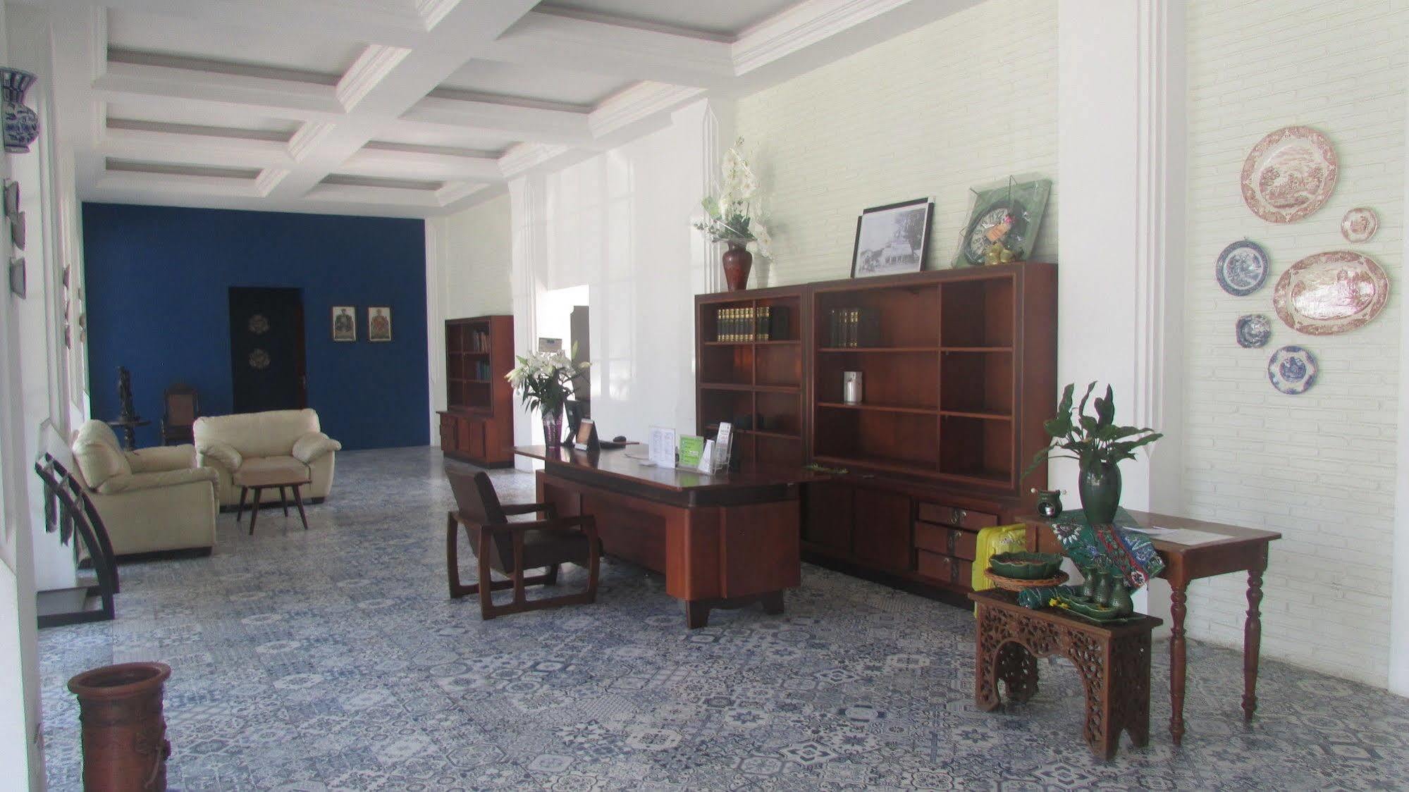 Riche Heritage Hotel Malang Ngoại thất bức ảnh